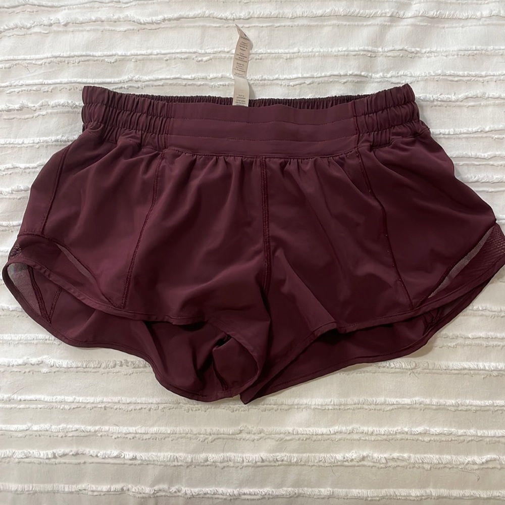 Lululemon hottie hot short 2.5”